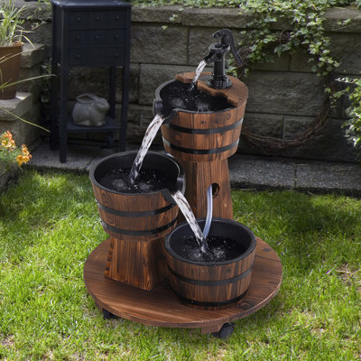 Holzfass-Brunnen Felix mit Wasserpumpe