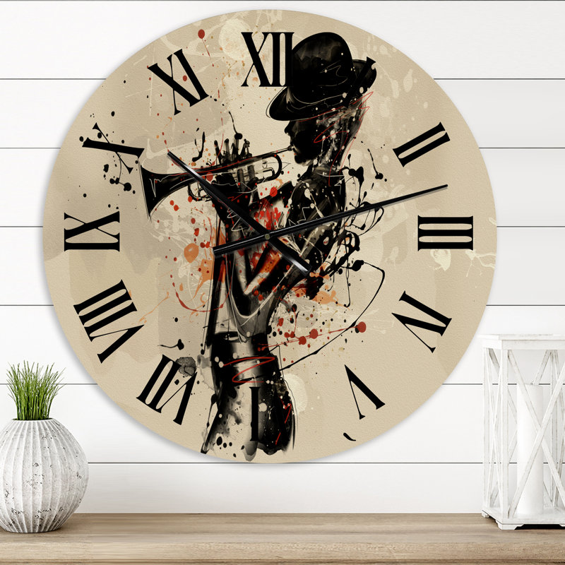 Femme jouant de la trompette jazz - horloge murale moderne, Extra Small