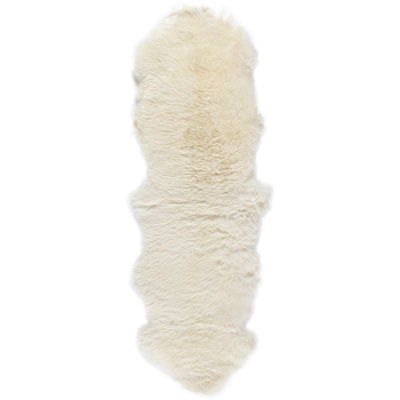 Mera White Handmade Sheepskin Rug