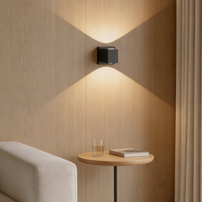 Applique murale moderne noire à DEL avec faisceaux lumineux
