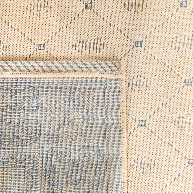 Deise Performance Geometric Indoor/Outdoor Area Rug, Round 5'3"