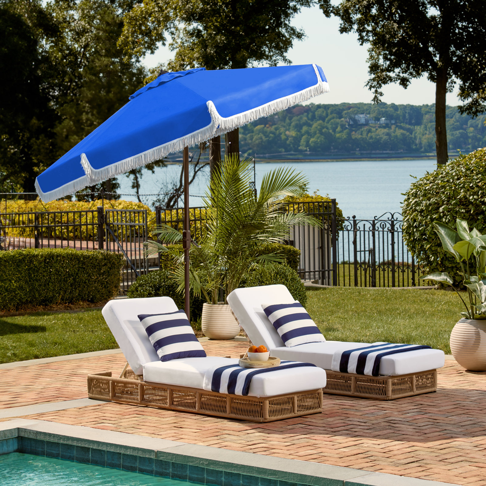 Argentina 8.4' Umbrella, Pacific Blue/White