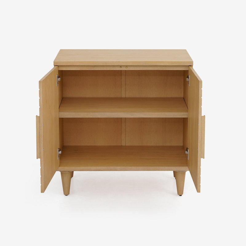 Armoire Lore