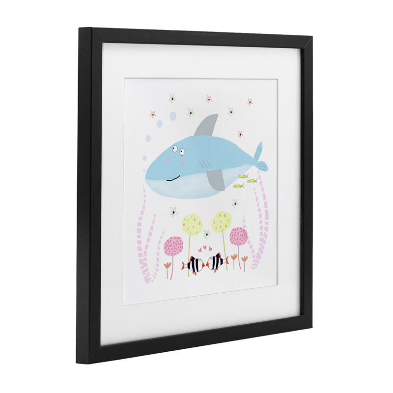Reproduction sous verre encadrée de bébé requin et de fleurs, design par Carla Daly, H 13 po x l 13 po, Cadre noir minuit