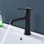 Robinet de salle de bain-117496324