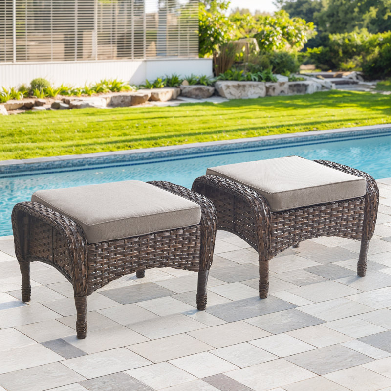 Repose-pieds d'extérieur en osier Arbor avec coussins moelleux pour l'extérieur - durable et résistant aux intempéries, Brun