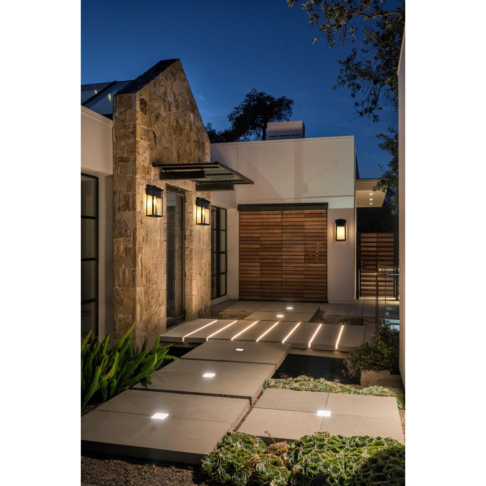 Outdoor Sconce
