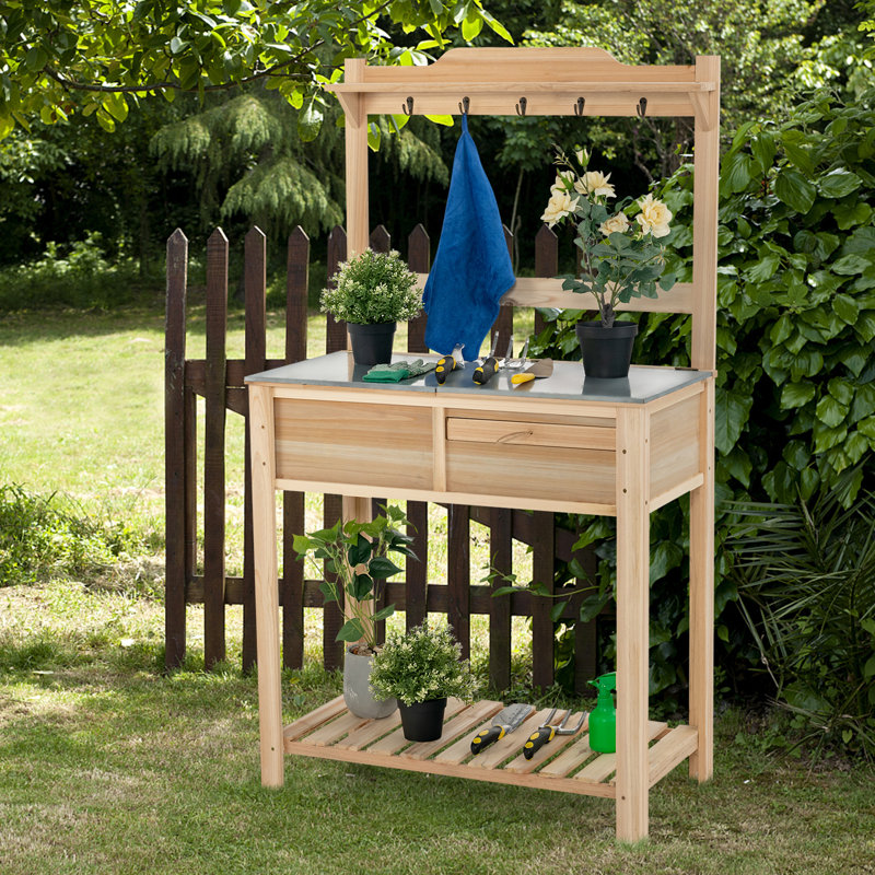 Tomica Potting Bench