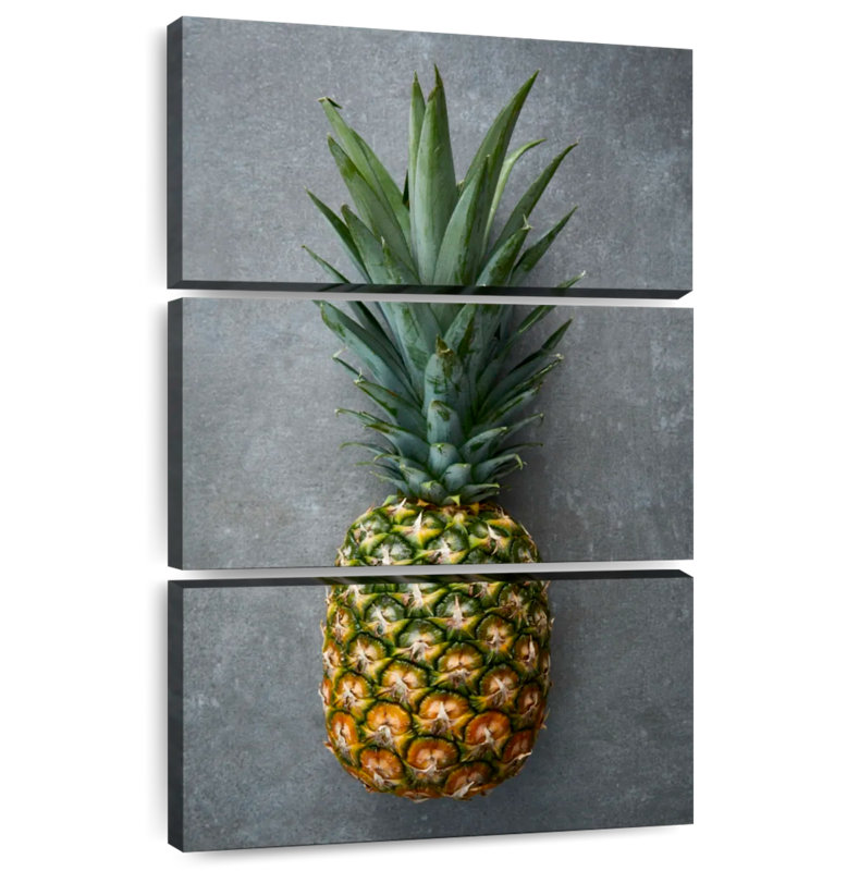 Yarlin, portrait d'ananas, H 45 po x l 28 po