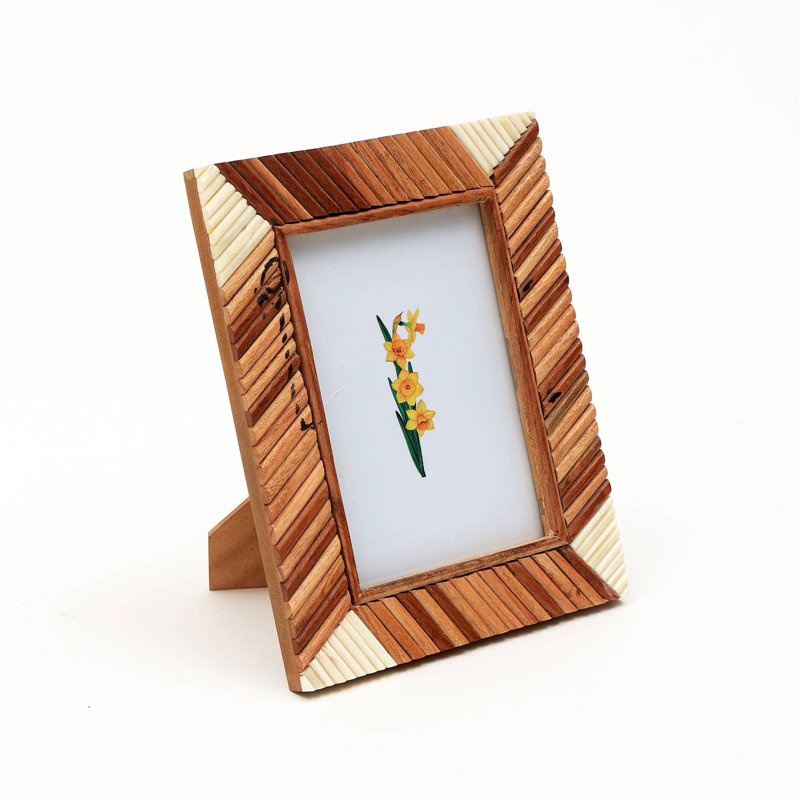Symmetry Spectrum Picture Frame
