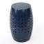 Table d'appoint extérieure bleue en métal, en forme de tonneau avec découpes en dentelle-721626117