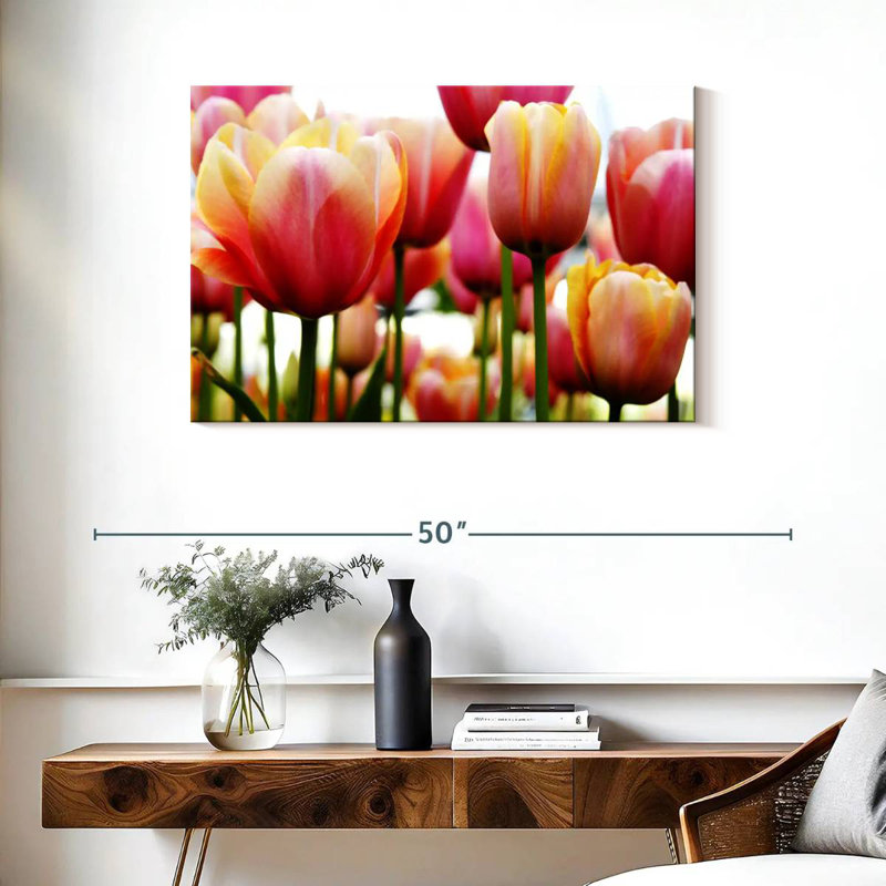 Harnek Fresh Tulips, 24" H x 36" W