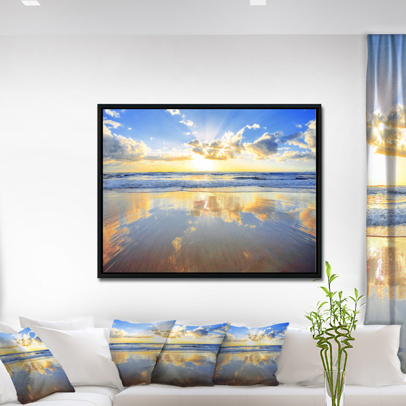 «Risa Blue Sky and Clouds Mirrored in Sea», photographie, H 15 po x l 20 po x P 1 po, Bois