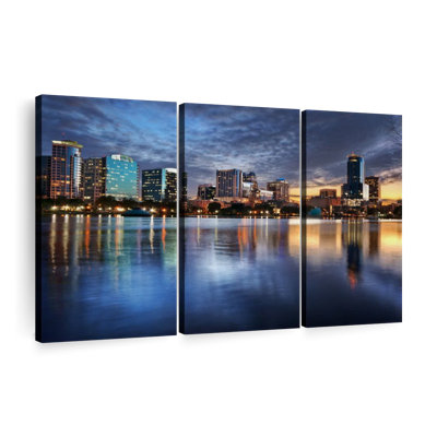 «Orlando Night Skyline» sur