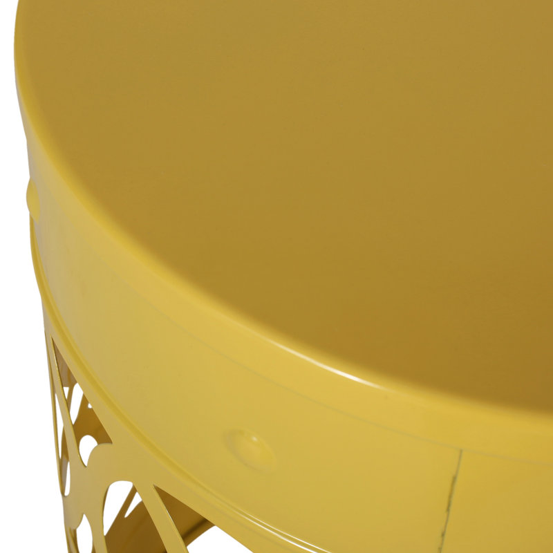 Grande table d'appoint d'extérieur en métal jaune, design moderne en fer découpé, revêtement en poudre, prête à l'emploi, aucun assemblage requis. Décor chic.