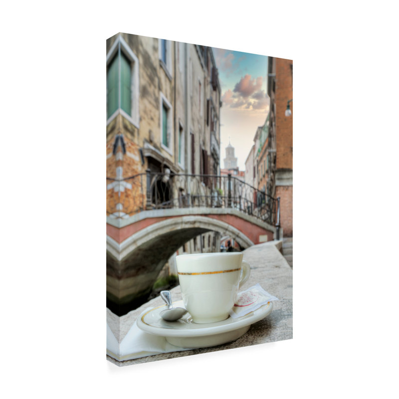 «Venetian Canale Caffe 1» par Alan Blaustein - photographie sur toile tendue, H 19 po x l 12 po x P 2 po