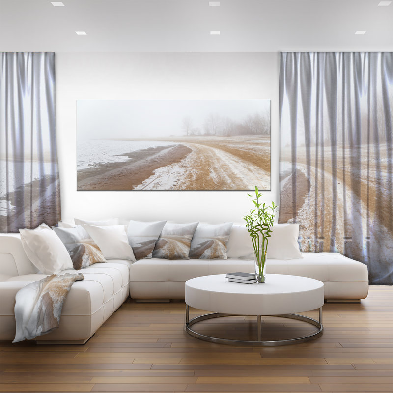 «Sandy Beach in the Winter Fog», reproduction de photo sur toile tendue, H 12 po x l 20 po