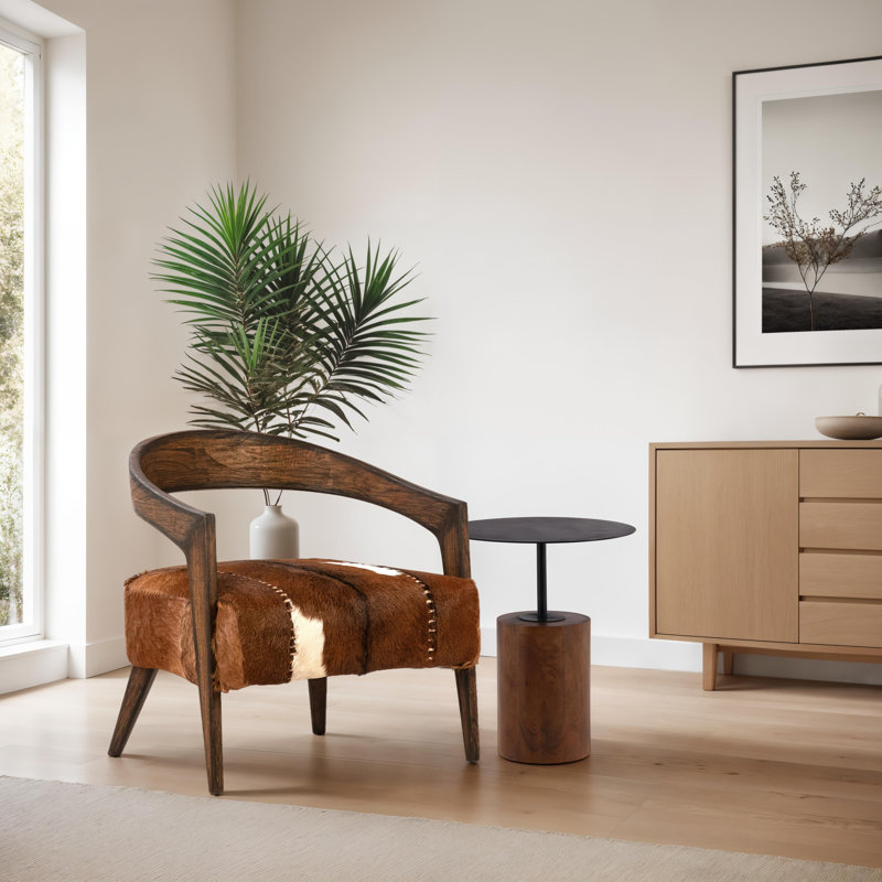 Fauteuil demi-tonneau pivotant rembourré Tekoa, Brun naturel / peau de chèvre blanche, Brun moyen