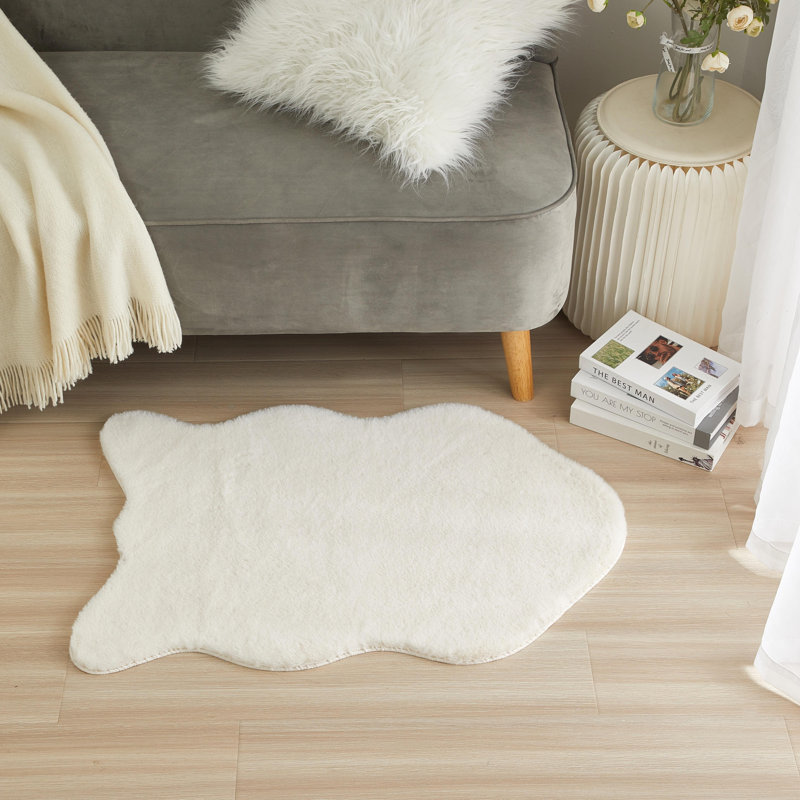 Tapis en fausse fourrure Khodor, Blanc