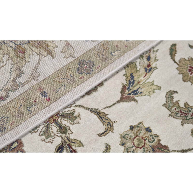 Chantel Oriental Area Rug in Ivory, Rectangle 4' x 6'4"