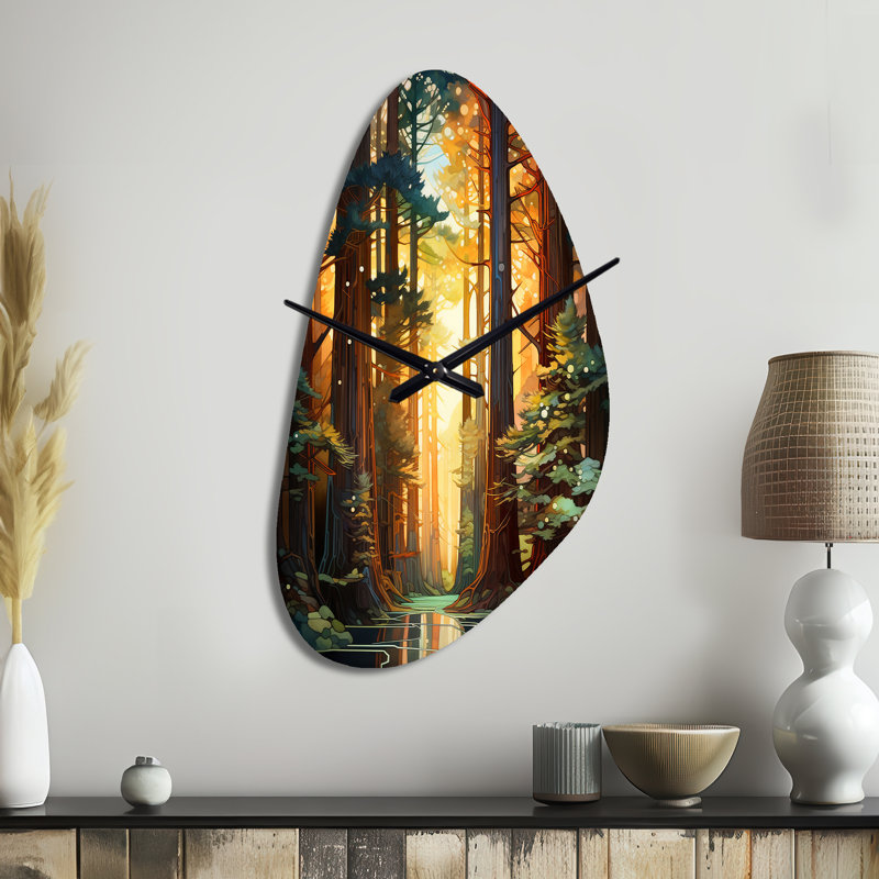 Redwood Shimmering Tree Heights I - Grande horloge murale verte - forme unique, Grand