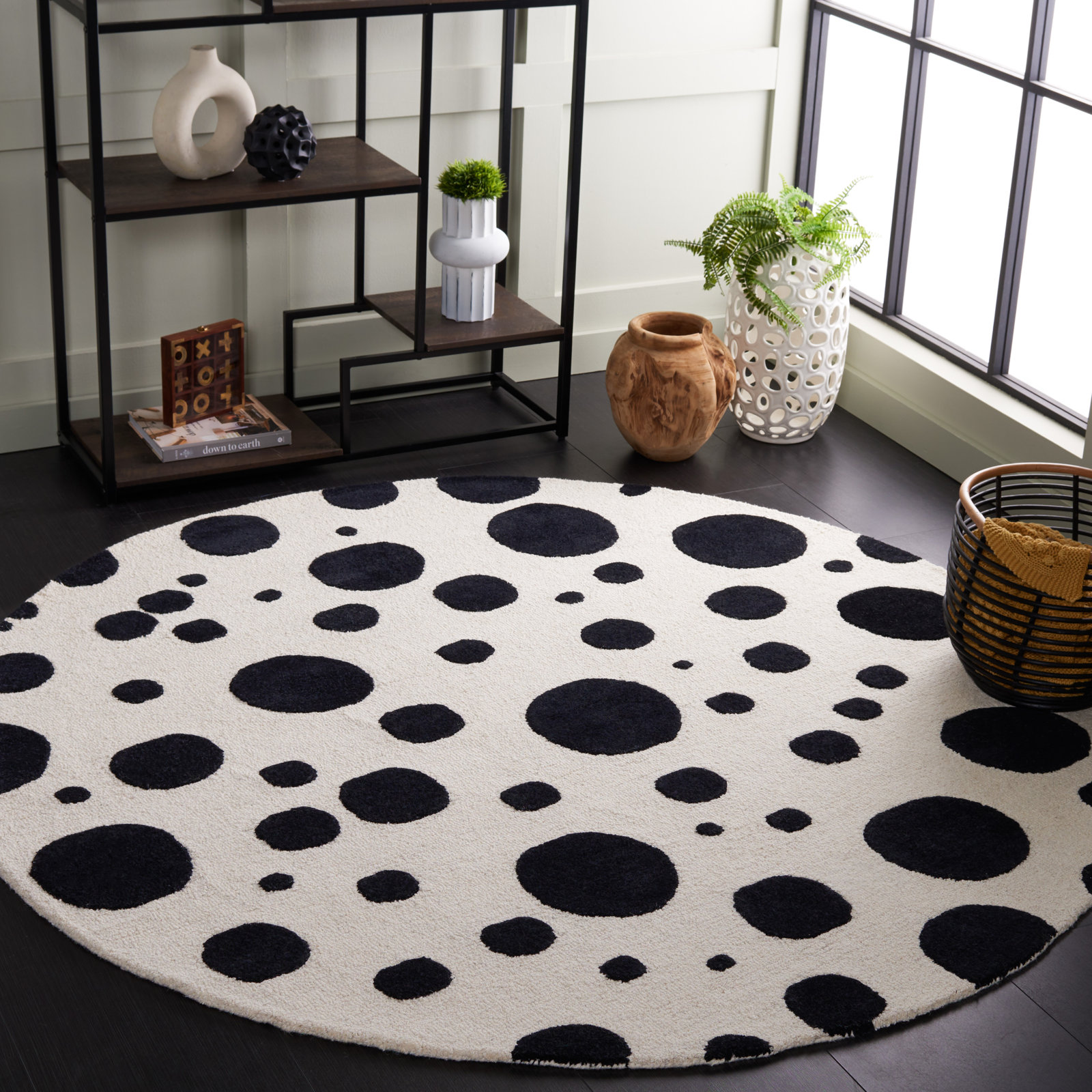 Camey Ivory Black Hand-Tufted Rug, Round 6'