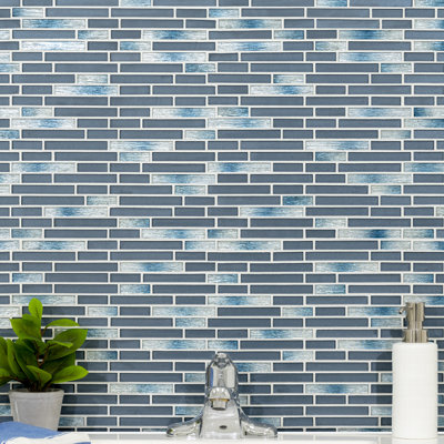 Carrelage mural en mosaïque de verre bleu brillant 12 po x 12 po Blue Mirage