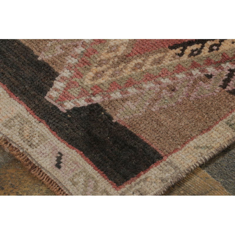 Vintage One-of-a-Kind 2'x3' Area Rug
