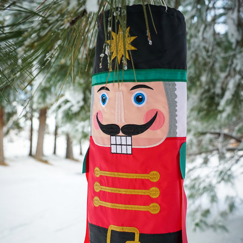 Nutcracker 40" Breeze Buddy