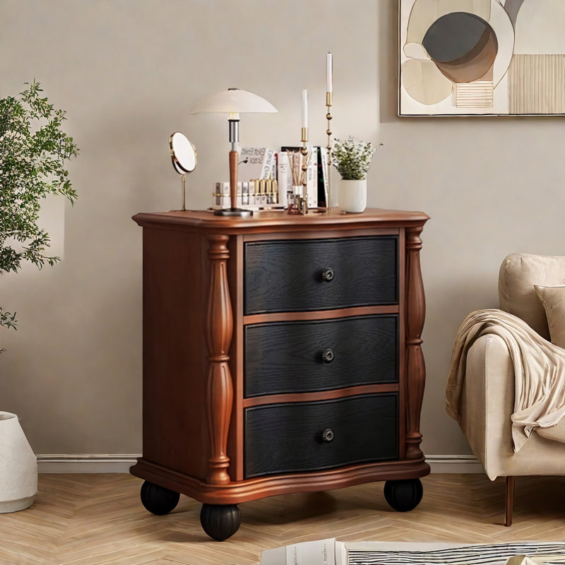 Commode d'appoint en bois de style classique., Noir / brun