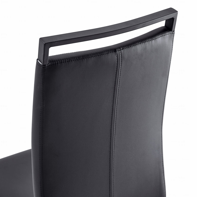 Chaise d'appoint moderne à dossier haut en similicuir Pu