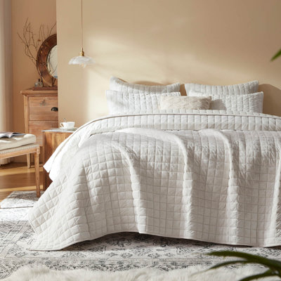 3-Piece Velvet Quilt King Size - Lightweight Comforter & 2 Pillow Shams, Caramel/Brown Checkered Pattern, Oversized 118x106 Inches, All-Season Bed Cover