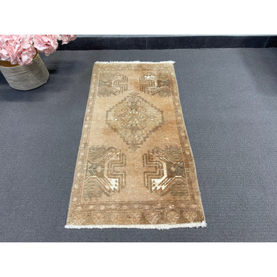 Tapis beige en laine rétro à motif géométrique 19,3 x 38,2 pouces
