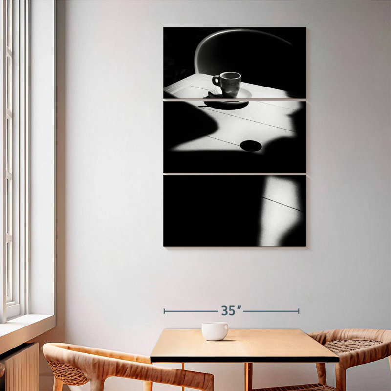 Yarlin BW Coffee Time
