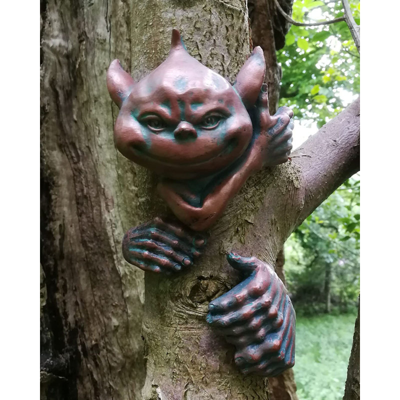 Bedard Plastic Garden Statue