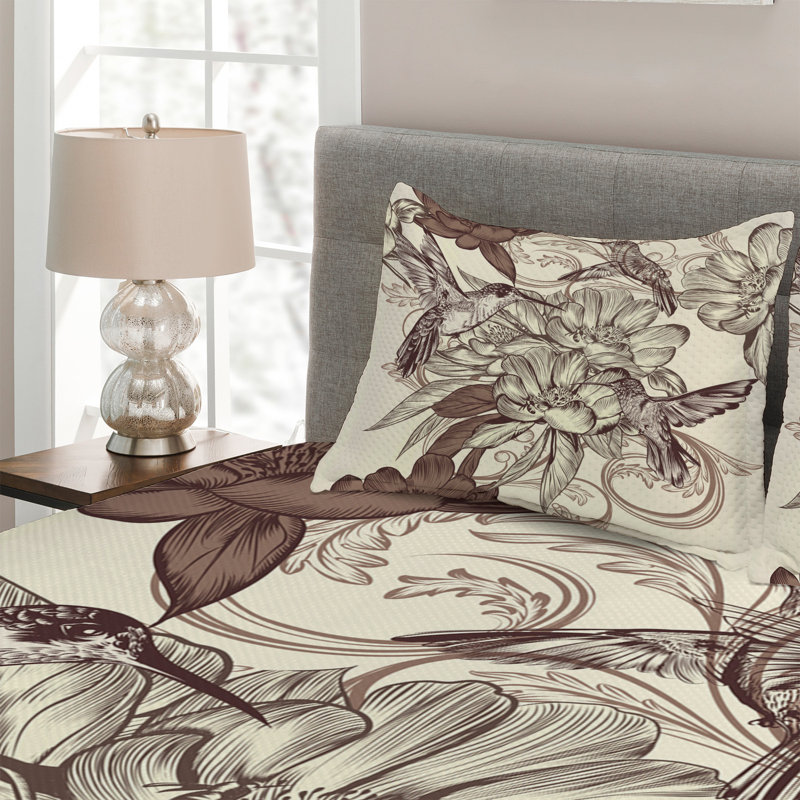 Farmhouse / Country Floral Coverlet