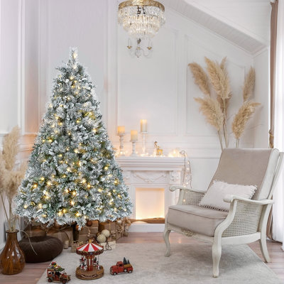 Arbre de Noël enneigé 4 pi avec aiguilles de pin et feuilles d'eucalyptus, 150 lumières DEL blanc chaud, 404 pointes, branches articulées, support en métal - arbre artificiel enneigé pour la décoration des Fêtes