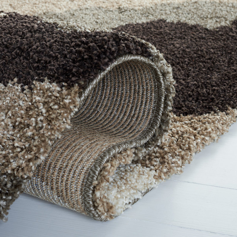 Tapis brun Millia, Rectangle de 5 pi 3 po x 7 pi 6 po