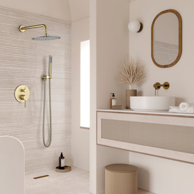 Système de douche rond à 2 réglages de 10 po comprenant une pomme de douche à effet pluie et un douchette à main avec valve à pression équilibrée
