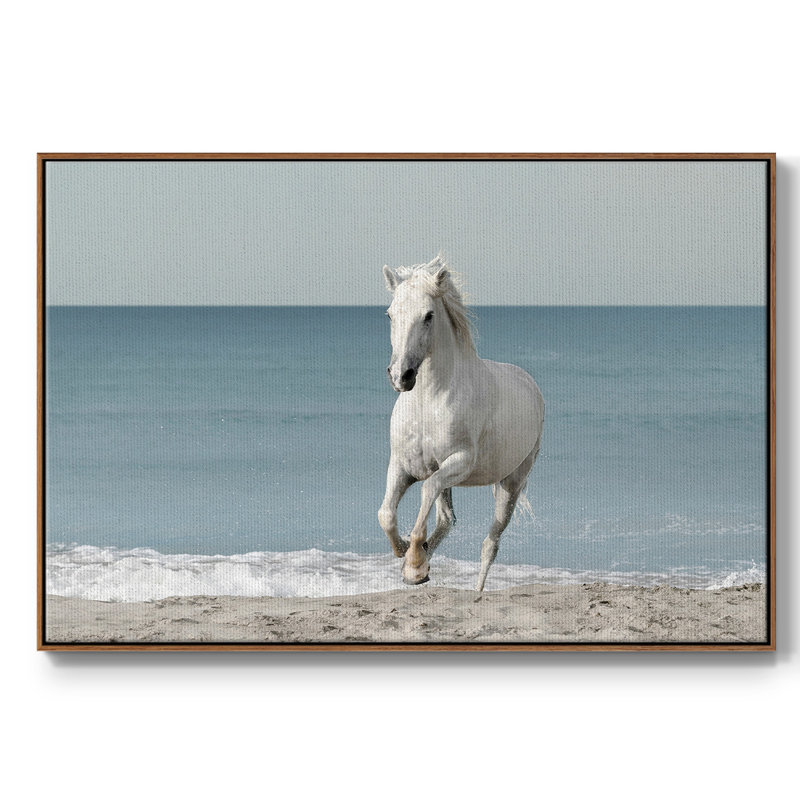 Camargue Beach Horse, reproduction d'art sur toile, H 17 po x l 25 po x P 2 po, Noyer