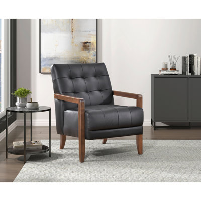 Fauteuil d'appoint en cuir noir tendance, coussin de dossier, pieds en bois au fini noyer, rembourrage en mousse haute à l'intérieur du revêtement de style moderne, coussin de siège rembourré
