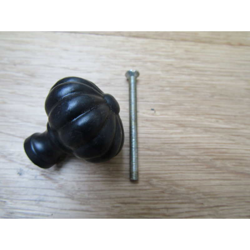 Clem 30mm Pumpkin Fluted Novelty Knob, Black Antique