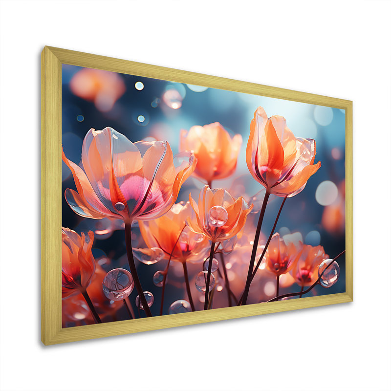 «Beautiful Beautiful Tulip Flowers I», reproduction sur toile, Cadre doré simple, H 34 po x l 44 po x P 1,5 po