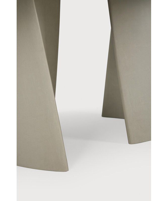 Canyon Outdoor Oval Dining Table