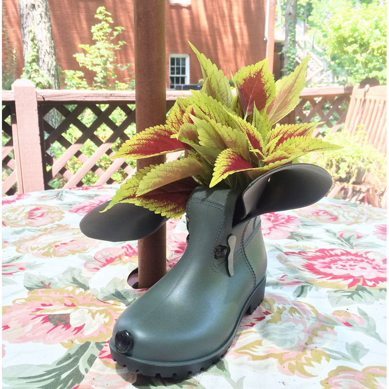 Boot Buddies Lexy Dog Planter
