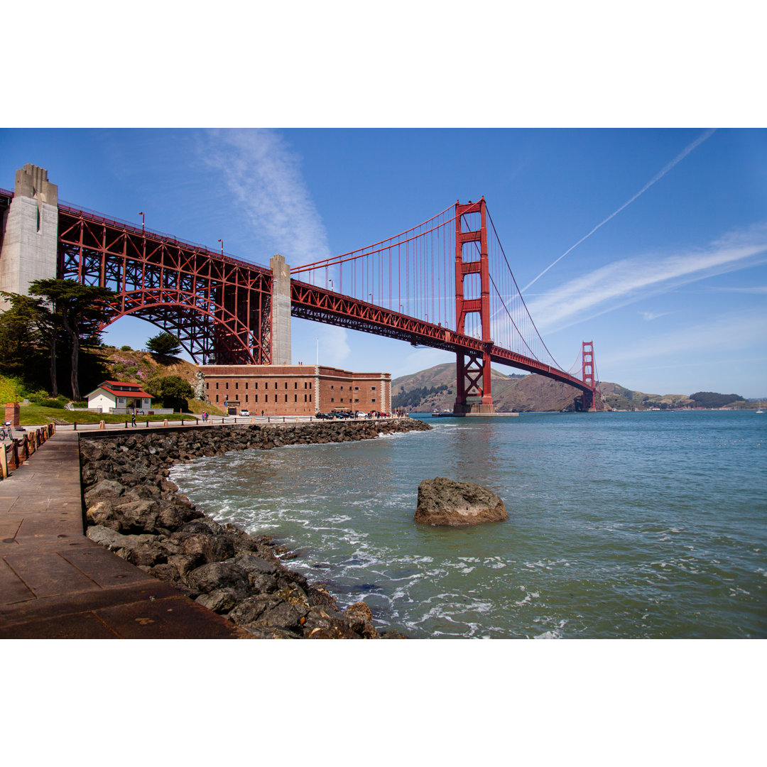 Golden Gate Bridge von Wayne Marinovich - Foto auf Leinwand