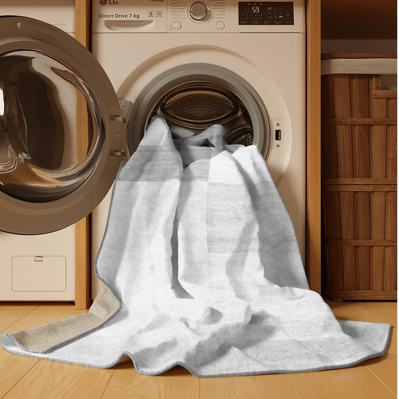 Tapis gris / blanc en chenille tissé à la machine Fielden, Rectangle 8 pi x 12 pi