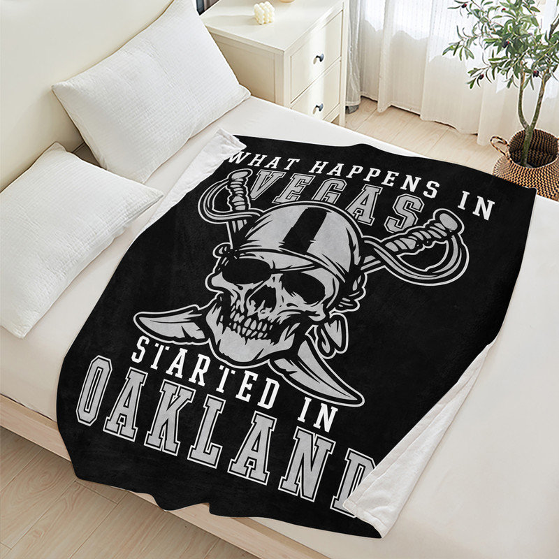 Couverture simple en flanelle JYK Halloween, Pirate Skull Text