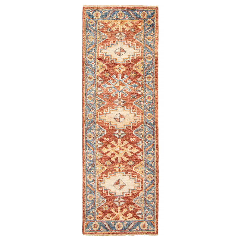 Tapis rouge unique 2 pi 7 po x 7 pi 10 po Jules Serapi