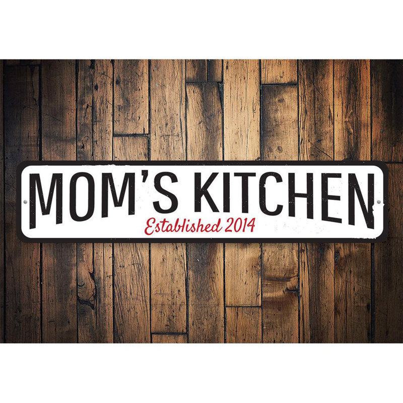 Plaque en aluminium Mom's Kitchen, H 4 po x l 18 po x P 0,04 po